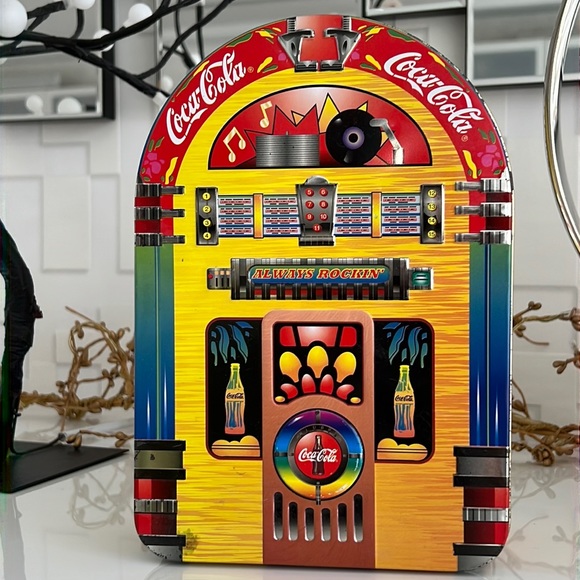 Vintage CocaCola Jukebox Tin - Picture 1 of 10